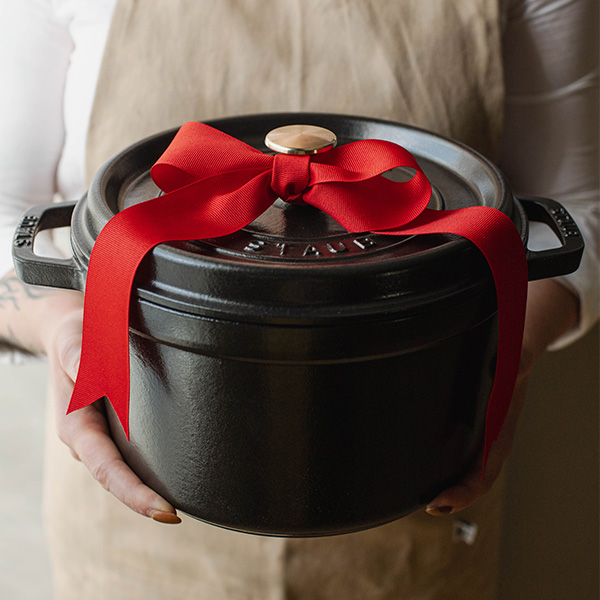 Staub 5qt tall cocotte staff best picks for gifting