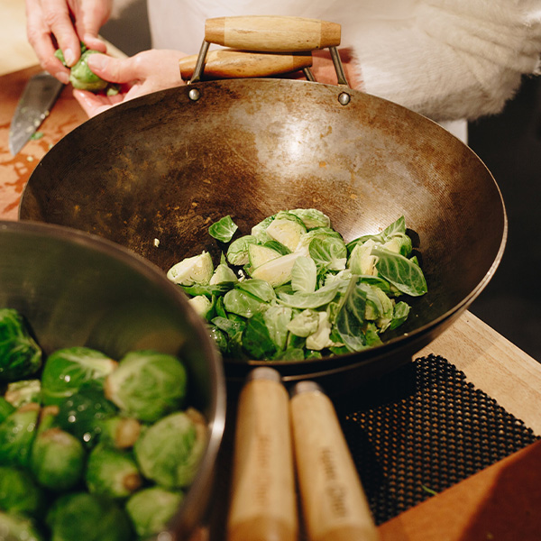 8" Heavy Duty Carbon Steel Wok staff best picks for gifting