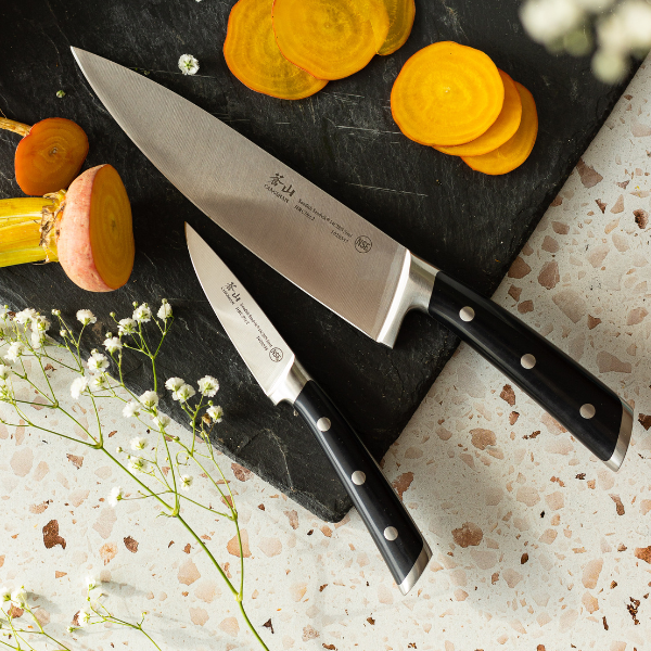 A walk through the knife case